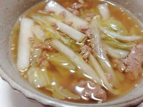 白菜と豚ひき肉のスープ